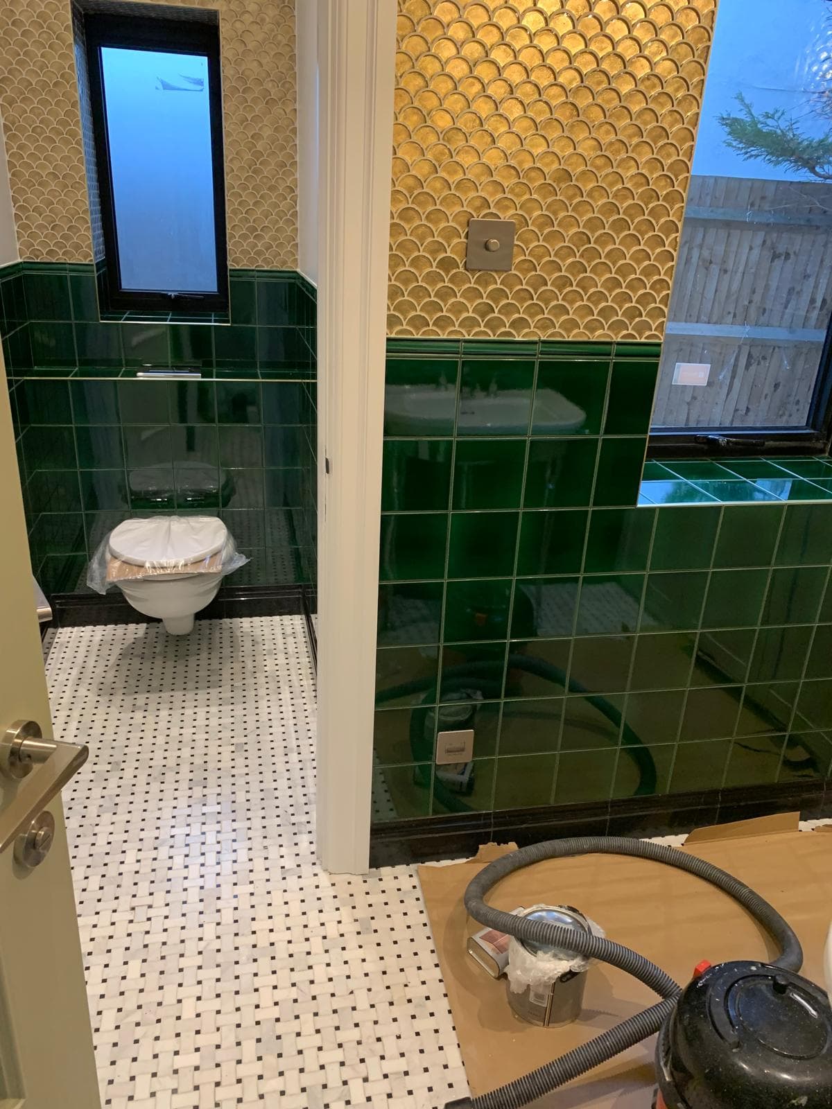 Bathrooms - Photo 5